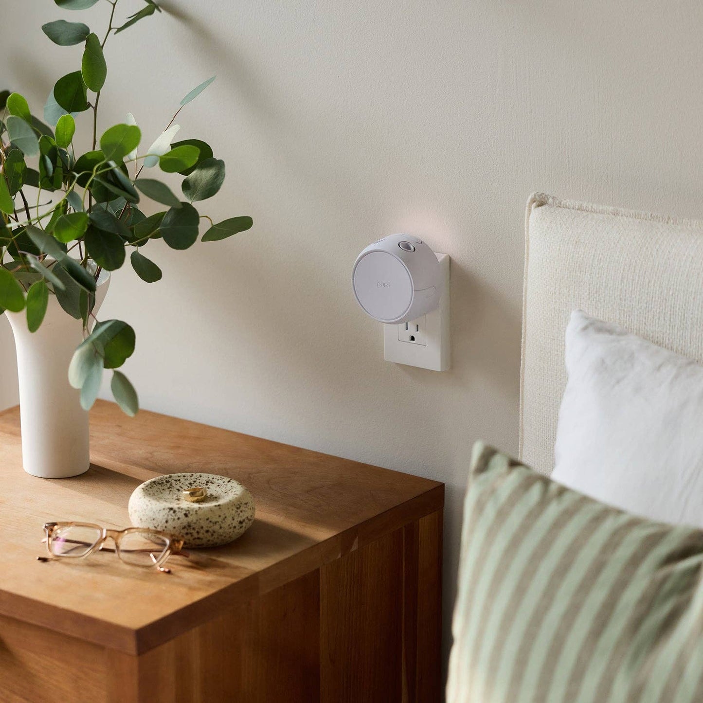 Pura Home Fragrance Device ~ v5